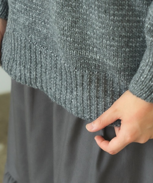 BLANK (ブランク)の「▲Loose silhouette V-neck knit / オーバーサイズニット Vネック(ニット/セーター・レディース・ベージュ/グレー/ホワイト・M)」の20枚目の写真