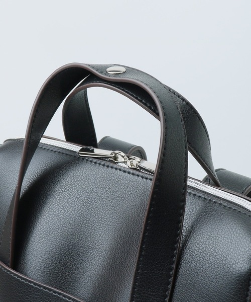 Legato Largo(レガートラルゴ)の「Legato Largo カルイカバン PC収納リュック(バックパック/リュック・レディース・ライトグレー/ブラック/キャメル・FREE)」の12枚目の写真