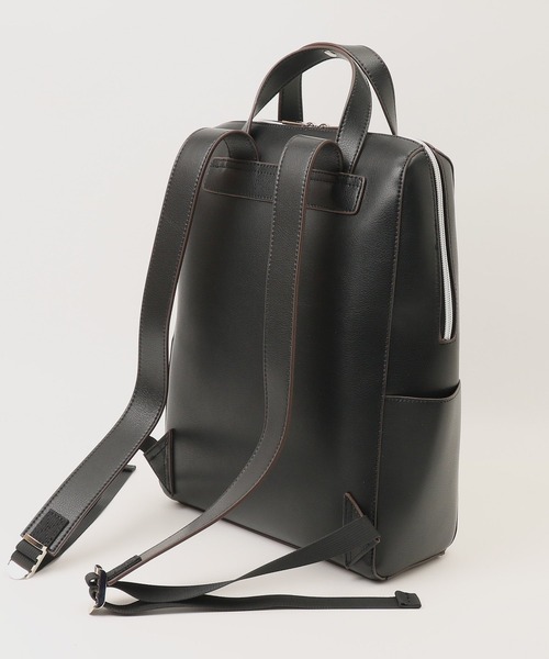 Legato Largo(レガートラルゴ)の「Legato Largo カルイカバン PC収納リュック(バックパック/リュック・レディース・ライトグレー/ブラック/キャメル・FREE)」の14枚目の写真