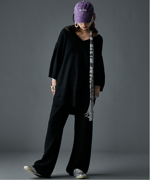 GEVS.(ジェイヴィス)の「Vネックニット<大きいサイズ有>GEVS.(ニット/セーター・レディース・ブルーグレー/ブラック・M/L/LL/3L/4L/5L)」の9枚目の写真