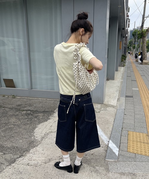 UNE MANSION（ユヌマンション）の「【夏カラー展開】ダッフルフラワーワッペンレタリング半袖Tシャツ（Tシャツ/カットソー・レディース・チャコール/イエロー/ホワイト/レッド/スカイブルー・FREE）」の18枚目の写真