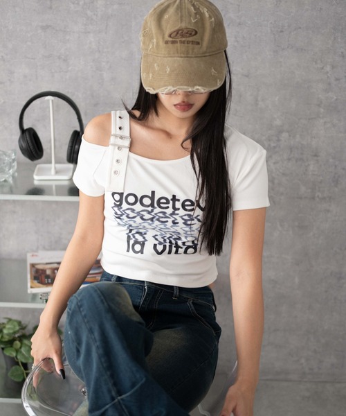 WEGO(ウィゴー)の「WEGO/ベルトワンショルグラフィックちびT(Tシャツ/カットソー・レディース・ブラック/ホワイト・FREE)」の4枚目の写真