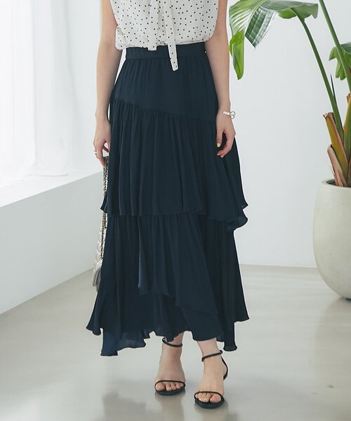 La boutique BonBon（ラブティックボンボン）の「【miki監修・3サイズあり】イレヘムティアードスカート（スカート・レディース・ネイビー/ピンク/ホワイト/ブラウン/サックスブルー/ライトグレー・38/36/34）」の7枚目の写真