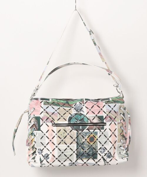 Desigual（デシグアル）の「コラージュプリント　パンチングショルダーバッグ　ブラック（ボディバッグ/ウエストポーチ・レディース・マルチ・FREE）」の7枚目の写真