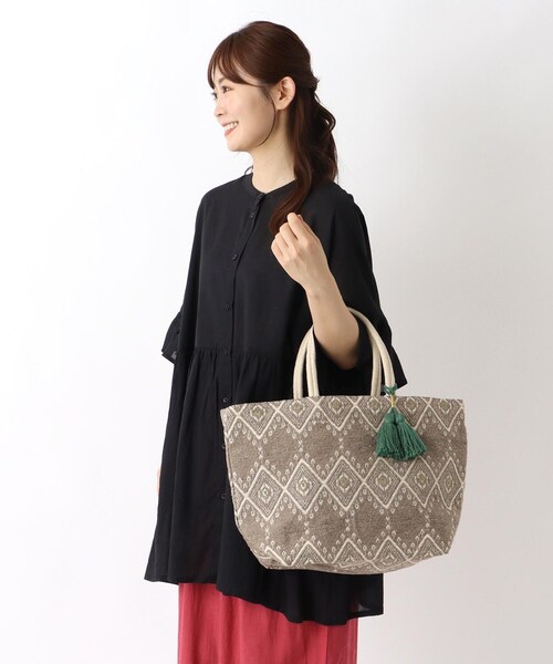 one'sterrace（ワンズテラス）の「エスニカンバッグ L（トートバッグ・レディース・ピンク系9/ベージュ系その他7・99）」の13枚目の写真
