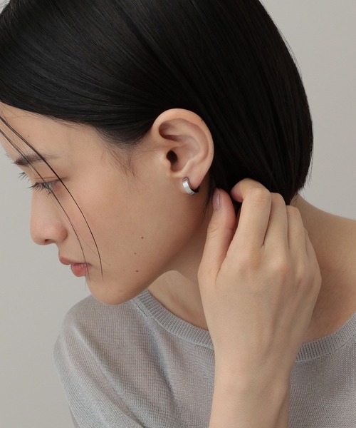 A part by(アパートバイ)の「【WEB限定】SUSフープイヤリング(イヤリング・レディース・Silver/GOLD・FREE)」の1枚目の写真