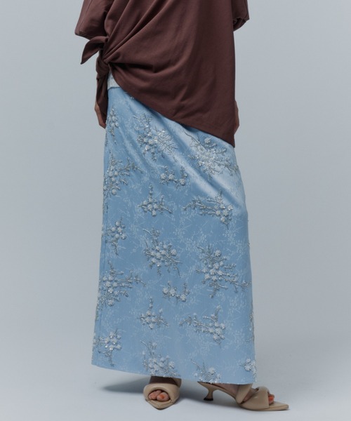 yae フラワーエンブロイダリースカート yae（ヤエ）の「Flower embroidery skirt / フラワーエンブロイダリー