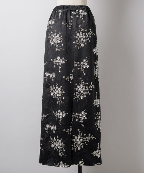 Flower embroidery skirt / フラワーエンブロイダリースカート
