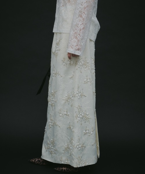 yae（ヤエ）の「Flower embroidery skirt / フラワーエンブロイダリースカート（スカート・レディース・ブラック/ホワイト・38/36）」の17枚目の写真