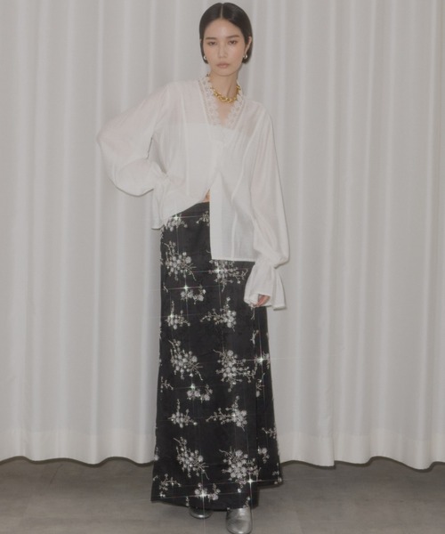 yae（ヤエ）の「Flower embroidery skirt / フラワーエンブロイダリースカート（スカート・レディース・ブラック/ホワイト・38/36）」の4枚目の写真