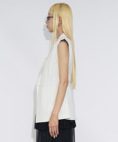 Ezick（エジック）の「Pinstripe ベルトツキジレベスト/setup対応（ベスト・レディース・オフホワイト/ブラック系その他/グレー・FREE）」の11枚目の写真