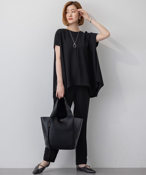 23区 L(ニジュウサンクオオキイサイズ)の「【UVカット/接触冷感/吸水速乾】ストレッチジョーゼット イレギュラーヘムプルオーバー(Tシャツ/カットソー・レディース・ダークブラウン系/ネイビー系/ブラック系・46/44)」の10枚目の写真