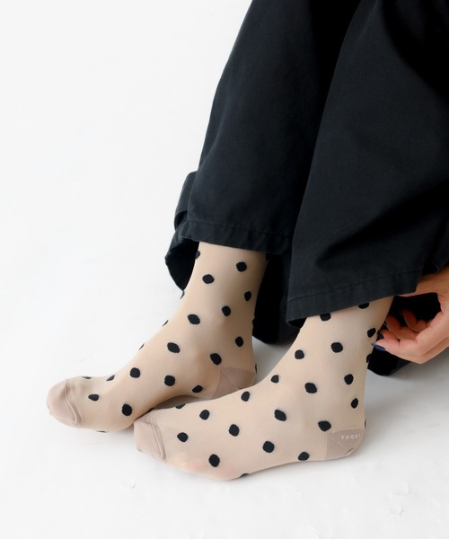 YUQRI（ユクリ）の「【YUQRI/ユクリ】Polka/靴下/シアー/ポルカドット/ギフト【WEB限定】（ソックス/靴下・レディース・ブラック/ベージュ・フリー）」の2枚目の写真