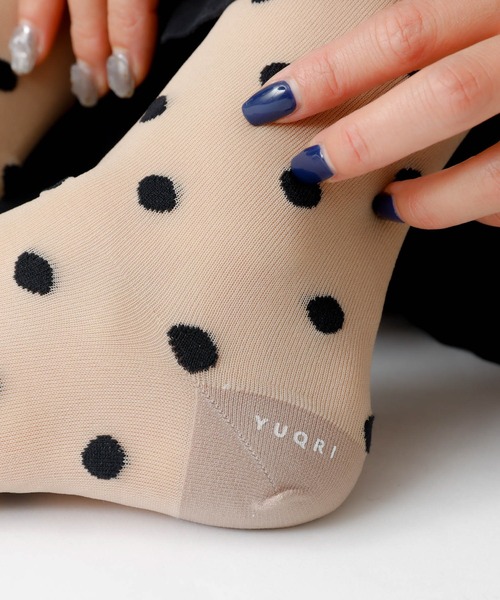YUQRI（ユクリ）の「【YUQRI/ユクリ】Polka/靴下/シアー/ポルカドット/ギフト【WEB限定】（ソックス/靴下・レディース・ブラック/ベージュ・フリー）」の5枚目の写真