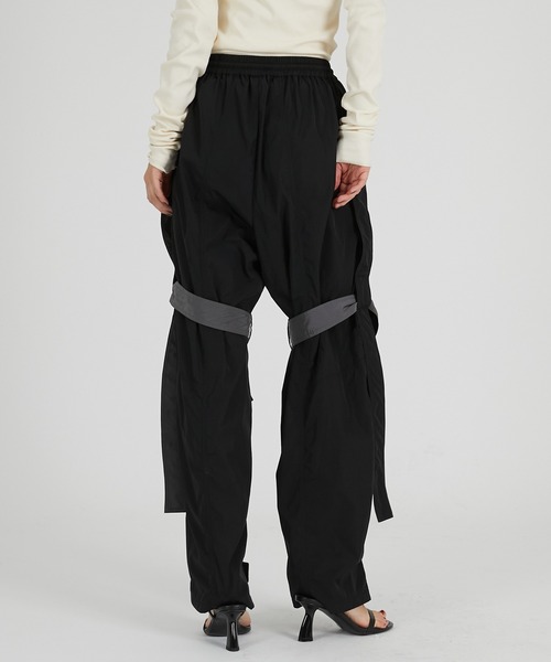 PRANK PROJECT（プランクプロジェクト）の「ストラップトラックパンツ / Strap Track Pants（その他パンツ・レディース・ブラウン/オフホワイト/ブラック・36/38）」の14枚目の写真
