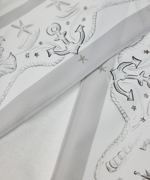 ROPE'(ロペ)の「【洗える】【YUKO SAEKI for ROPE'・コラボ】スカーフ柄プリント Aラインカットソー(Tシャツ/カットソー・レディース・オフホワイト/ブラック・FREE)」の10枚目の写真