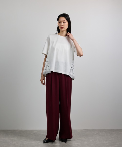 ROPE'(ロペ)の「【洗える】【YUKO SAEKI for ROPE'・コラボ】スカーフ柄プリント Aラインカットソー(Tシャツ/カットソー・レディース・オフホワイト/ブラック・FREE)」の3枚目の写真