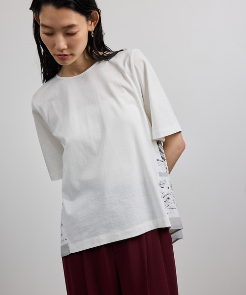 ROPE'(ロペ)の「【洗える】【YUKO SAEKI for ROPE'・コラボ】スカーフ柄プリント Aラインカットソー(Tシャツ/カットソー・レディース・オフホワイト/ブラック・FREE)」の5枚目の写真