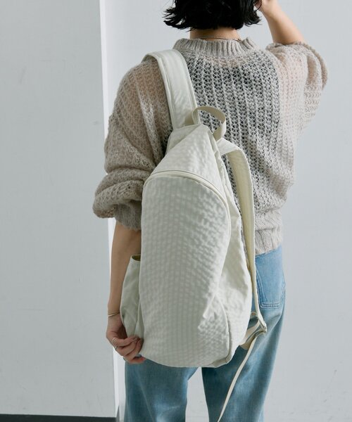 ear PAPILLONNER(イアパピヨネ)の「ファブリックリュック(バックパック/リュック・レディース・アイボリー/ブラック/ダークグリーン・FREE)」の18枚目の写真