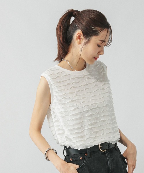 GLOBAL WORK(グローバルワーク)の「ティアードフリルノースリーブ/577912(Tシャツ/カットソー・レディース・グリーン系その他3/ブラック/オフホワイト・LARGE/MEDIUM)」の2枚目の写真