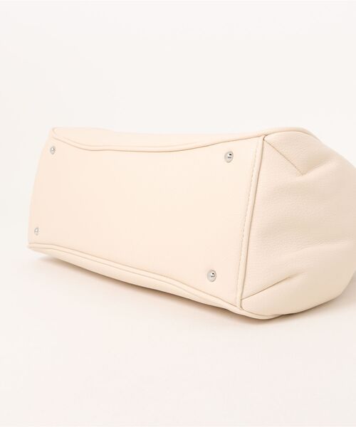 JILL STUART(ジルスチュアート)の「JILL STUART(ジル スチュアート) インプルーブ トート(トートバッグ・レディース・ブラウン/アイボリー/ブラック・FREE)」の5枚目の写真