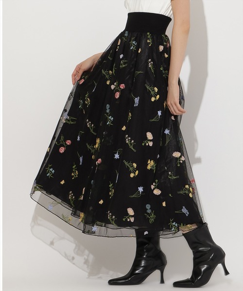 AND COUTURE(アンドクチュール)の「ボタニカル柄刺繍チュールスカート(スカート・レディース・オフホワイト/ブラック・FREE)」の19枚目の写真