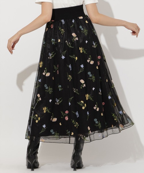 AND COUTURE(アンドクチュール)の「ボタニカル柄刺繍チュールスカート(スカート・レディース・オフホワイト/ブラック・FREE)」の20枚目の写真