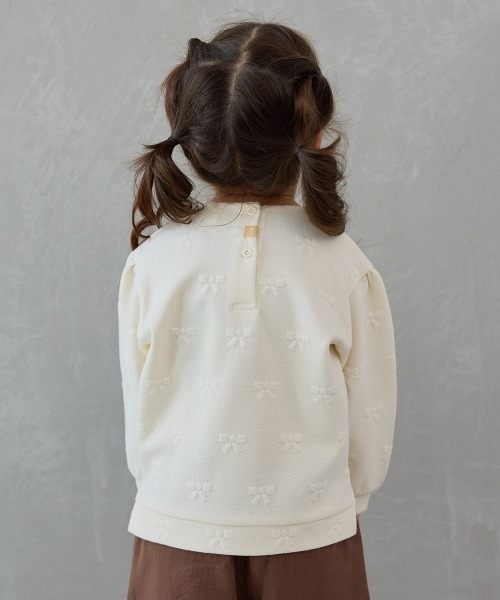 moimoln（モイモルン）の「ジャネットリボンジャカード長袖トップス（スウェット・キッズ・クリーム・110cm/100cm/90cm）」の9枚目の写真