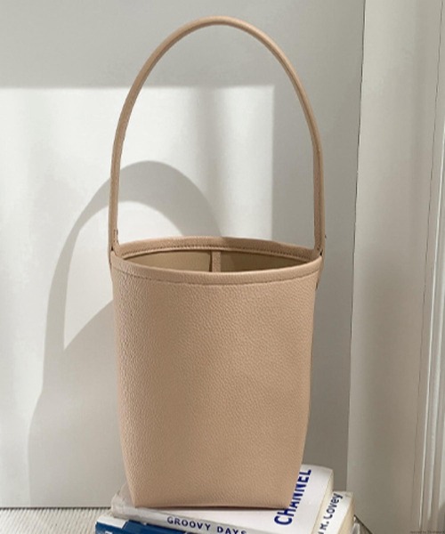 VIBGYOR(ヴィブジョー)の「Liaa/巾着付き バケツバッグ A18428(トートバッグ・レディース・シルバー/ブラック/ベージュ/ホワイト/ピンク/ダークブラウン・FREE)」の14枚目の写真