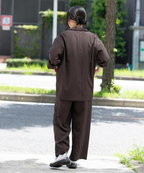 EKAL(エカル)の「『UR TECH』租毛ライク ツイストシームパンツ(その他パンツ・レディース・チャコールグレー/ブラウン・ONE)」の9枚目の写真