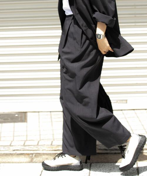 EKAL(エカル)の「『UR TECH』租毛ライク ツイストシームパンツ(その他パンツ・レディース・チャコールグレー/ブラウン・ONE)」の19枚目の写真