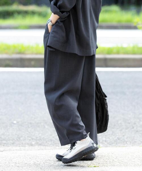 EKAL(エカル)の「『UR TECH』租毛ライク ツイストシームパンツ(その他パンツ・レディース・チャコールグレー/ブラウン・ONE)」の20枚目の写真