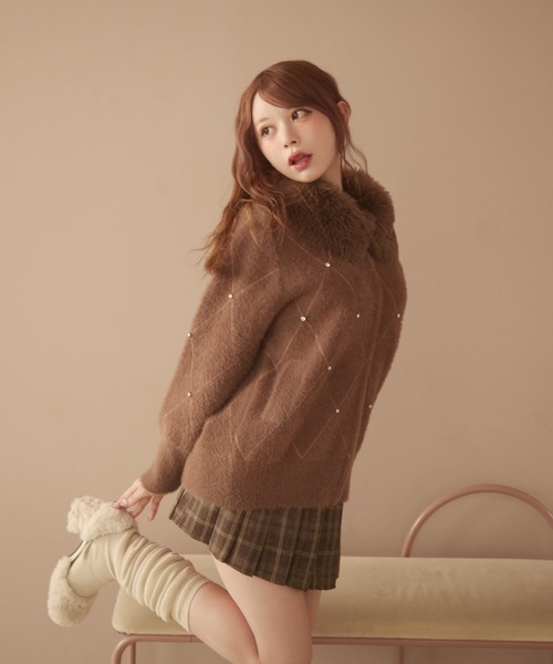 TITTY&CO.（ティティーアンドコー）の「ビジュー付きファージャケット（ブルゾン・レディース・アイボリー/モカ/ブラック/ベージュ・FREE）」の20枚目の写真