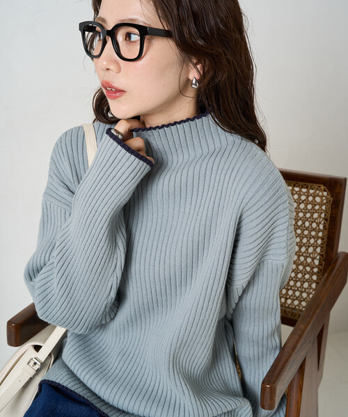 FREAK'S STORE（フリークスストア）の「限定展開　配色 ライン リブニット ハイネック プルオーバー（ニット/セーター・レディース・パープル/ネイビー/ライトグレー/ブラック/オフホワイト/ナチュラル/ブルー/ブラウン・ﾌﾘ-）」の7枚目の写真