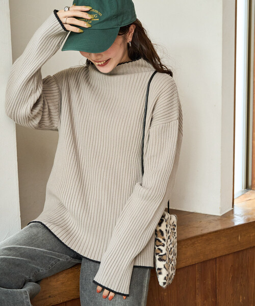 FREAK'S STORE（フリークスストア）の「限定展開　配色 ライン リブニット ハイネック プルオーバー（ニット/セーター・レディース・パープル/ネイビー/ライトグレー/ブラック/オフホワイト/ナチュラル/ブルー/ブラウン・ﾌﾘ-）」の10枚目の写真