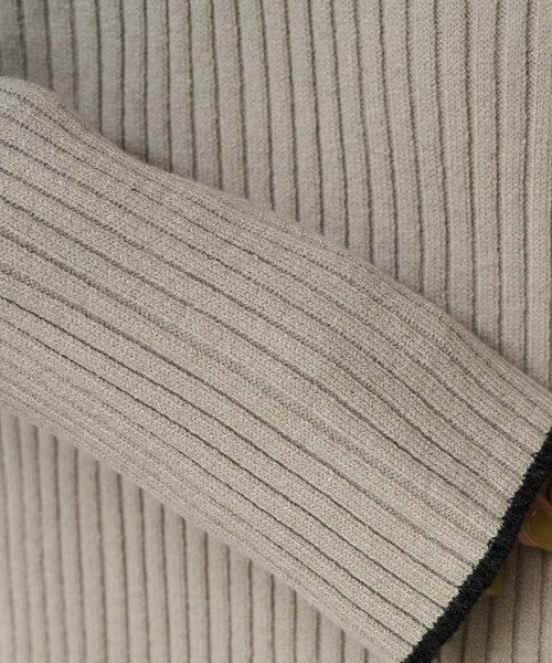 FREAK'S STORE（フリークスストア）の「限定展開　配色 ライン リブニット ハイネック プルオーバー（ニット/セーター・レディース・パープル/ネイビー/ライトグレー/ブラック/オフホワイト/ナチュラル/ブルー/ブラウン・ﾌﾘ-）」の17枚目の写真