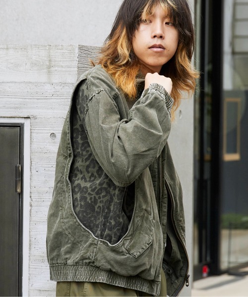 Theater code（シアターコード）の「Wash-processed leopard-print blouson jacket / ウォッシュ加工 レオパード柄ブルゾン 秋 秋服メンズ 2026年秋冬 冬服（ブルゾン・メンズ・グリーン/パープル/イエロー系その他・M/L）」の4枚目の写真