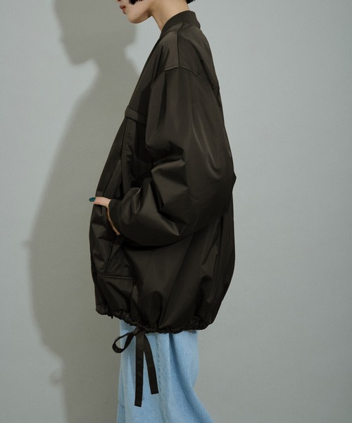 ADAM ET ROPE'（アダムエロペ）の「【WEB限定】・【定番人気】パフスリーブMA1（MA-1・レディース・ブラック/ダークブラウン・FREE）」の11枚目の写真