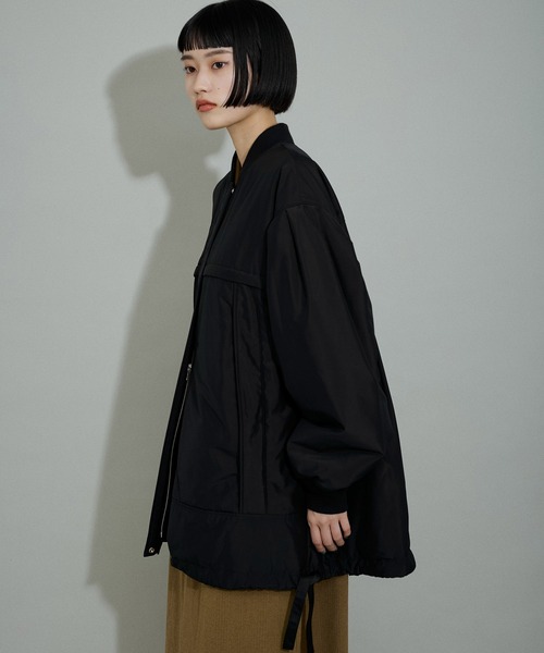 ADAM ET ROPE'（アダムエロペ）の「【WEB限定】・【定番人気】パフスリーブMA1（MA-1・レディース・ブラック/ダークブラウン・FREE）」の12枚目の写真