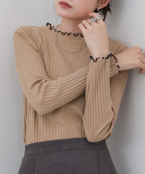 Bab(バブ)の「【ボトルネック/ハイネック 選べるデザイン】ウェーブメローリブカットソー(Tシャツ/カットソー・レディース・ライトグレー/ベージュ系その他/オレンジ系その他2/テラコッタ/ライトグレー系/ベージュ/ブラック/アイボリー/ブラック系その他/アイボリー系・M)」の8枚目の写真