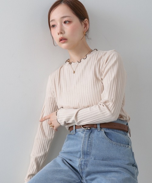 Bab(バブ)の「【ボトルネック/ハイネック 選べるデザイン】ウェーブメローリブカットソー(Tシャツ/カットソー・レディース・ライトグレー/ベージュ系その他/オレンジ系その他2/テラコッタ/ライトグレー系/ベージュ/ブラック/アイボリー/ブラック系その他/アイボリー系・M)」の12枚目の写真