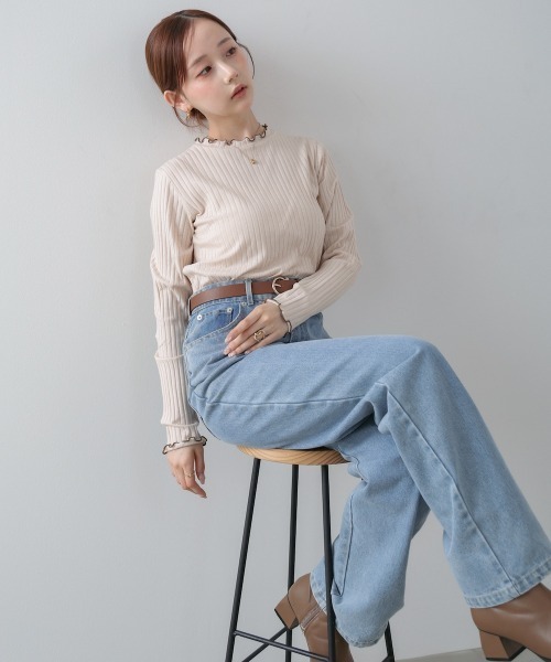 Bab(バブ)の「【ボトルネック/ハイネック 選べるデザイン】ウェーブメローリブカットソー(Tシャツ/カットソー・レディース・ライトグレー/ベージュ系その他/オレンジ系その他2/テラコッタ/ライトグレー系/ベージュ/ブラック/アイボリー/ブラック系その他/アイボリー系・M)」の16枚目の写真