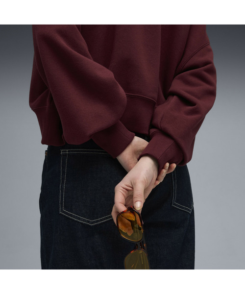 PUMA（プーマ）の「PUMA プーマ ウィメンズ ワードローブ ESS スポーツ レガシー II クルー スウェット（スウェット・レディース・ダークグリーン/ピンク系その他2・SMALL/MEDIUM/LARGE/X-LARGE）」の9枚目の写真