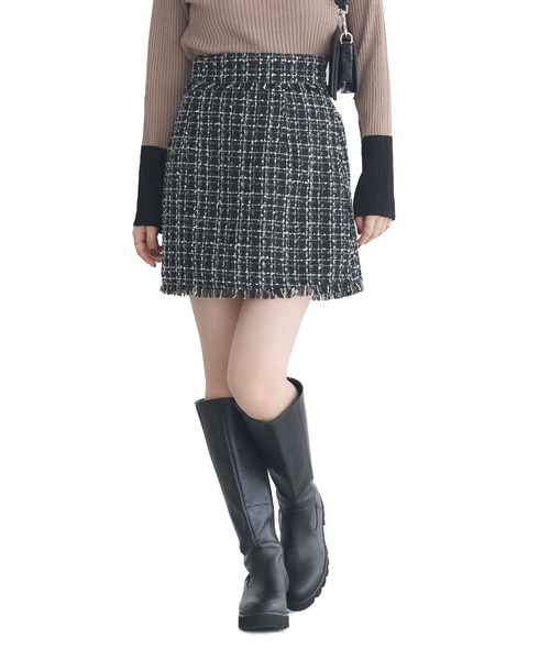 earth music&ecology（アースミュージックアンドエコロジー）の「フリンジツイードミニスカート（スカート・レディース・ブラック/アイボリー・M/S）」の13枚目の写真