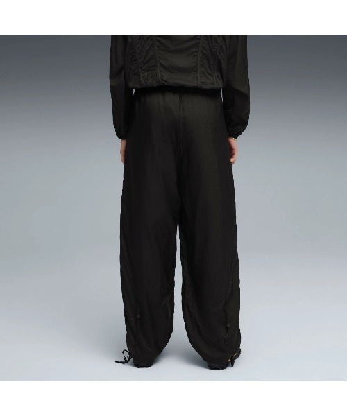PUMA(プーマ)の「PUMA DARE TO WOVEN PANTS(プーマ DARE TO ウーブン パンツ)(スウェットパンツ・レディース・オリーブ系/ブラック系・MEDIUM/SMALL/LARGE)」の5枚目の写真