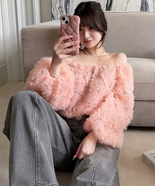 ROYAL PARTY（ロイヤルパーティー）の「フリルチュールオフショルダートップス（シャツ/ブラウス・レディース・ピンク/オフホワイト/ブラック・FREE）」の3枚目の写真