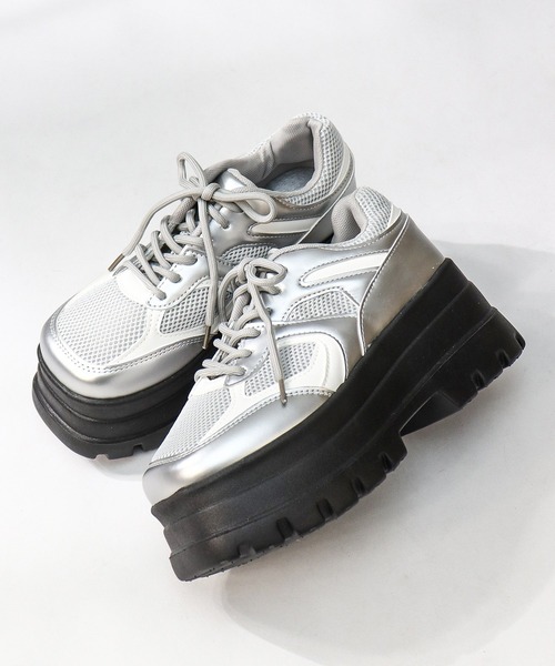 LOVEHUNTER(ラブハンター)の「LOVE HUNTER/厚底 スニーカー 8cm トリプルソール スクエアトゥ メッシュ ダッドスニーカー(2251)(スニーカー・レディース・ホワイト/ブラック/シルバー・SS/S/M/L/LL/3L)」の3枚目の写真