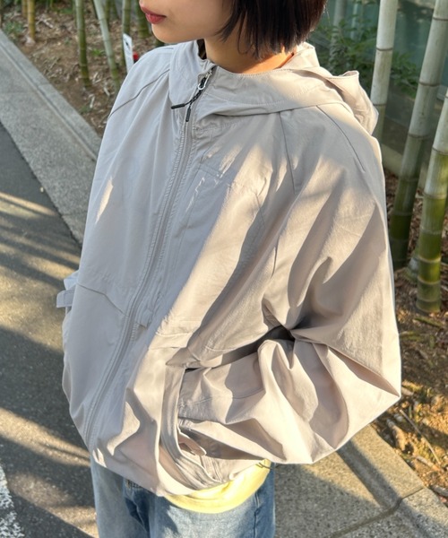 BROKEN BASE(ブロークンベース)の「Utility Hooded Jumper(マウンテンパーカー・メンズ・ライトグレー/ブラック・MEDIUM/LARGE)」の1枚目の写真