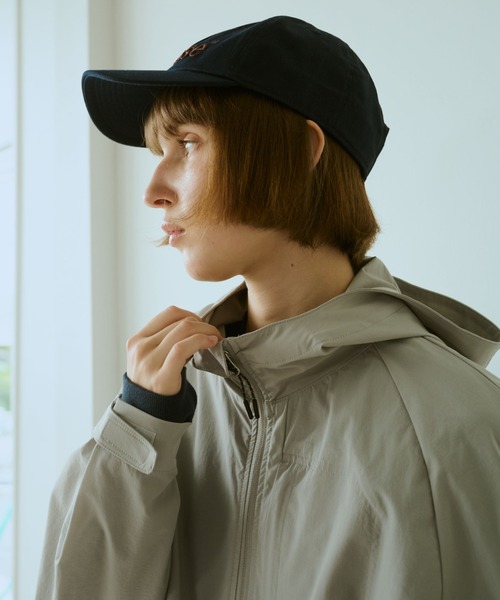 BROKEN BASE(ブロークンベース)の「Utility Hooded Jumper(マウンテンパーカー・メンズ・ライトグレー/ブラック・MEDIUM/LARGE)」の13枚目の写真