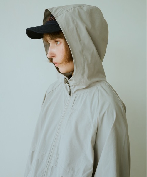 BROKEN BASE(ブロークンベース)の「Utility Hooded Jumper(マウンテンパーカー・メンズ・ライトグレー/ブラック・MEDIUM/LARGE)」の18枚目の写真